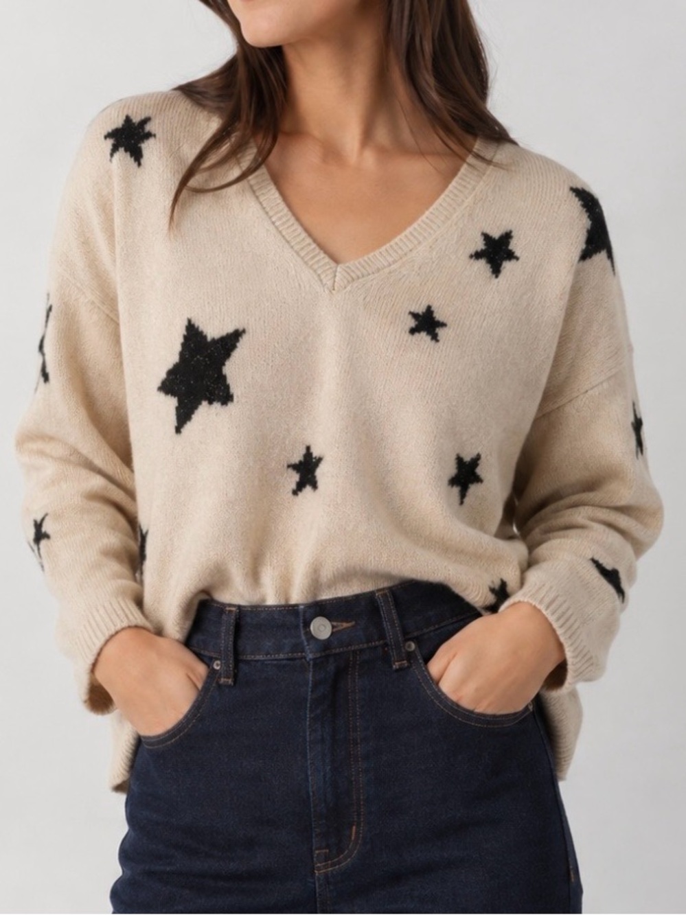 Brodie Cashmere Women’s Sweater V Neck Star XS S Soft Cozy Quiet Luxury Beige